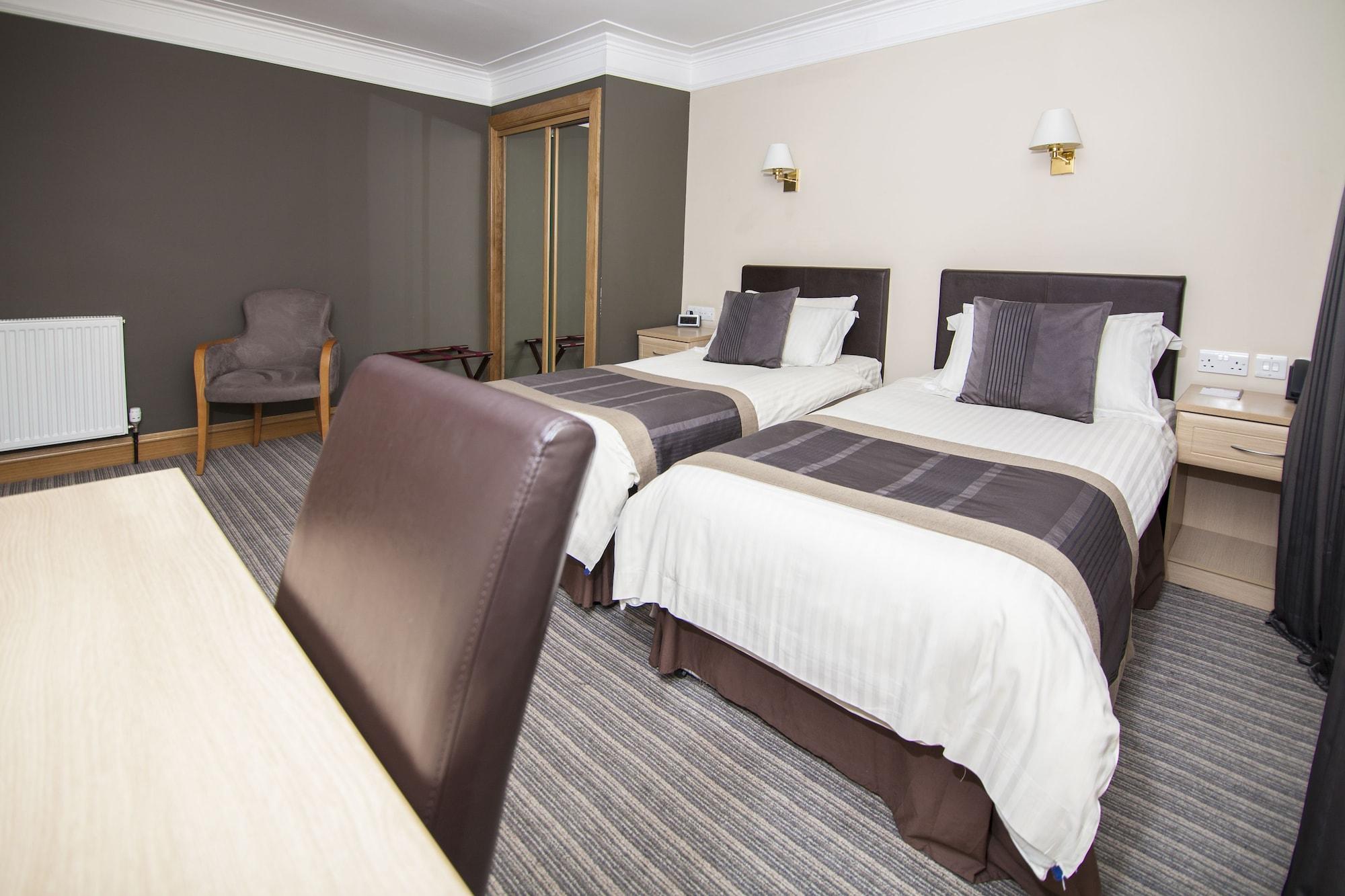 Burnett Arms Hotel バンチョリー エクステリア 写真