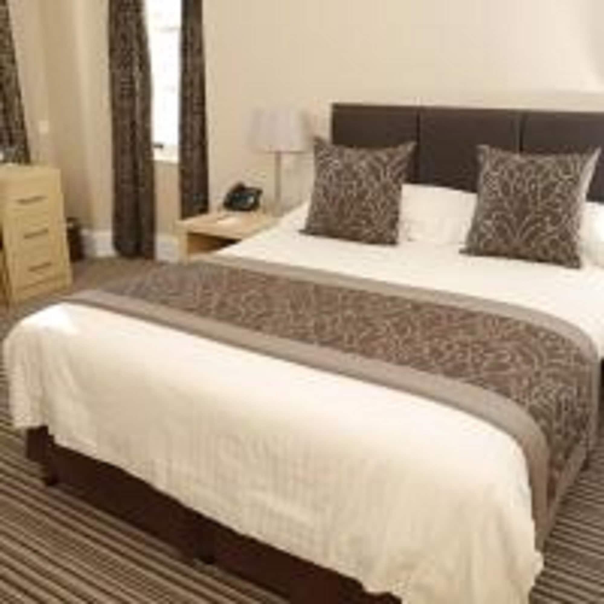 Burnett Arms Hotel バンチョリー エクステリア 写真