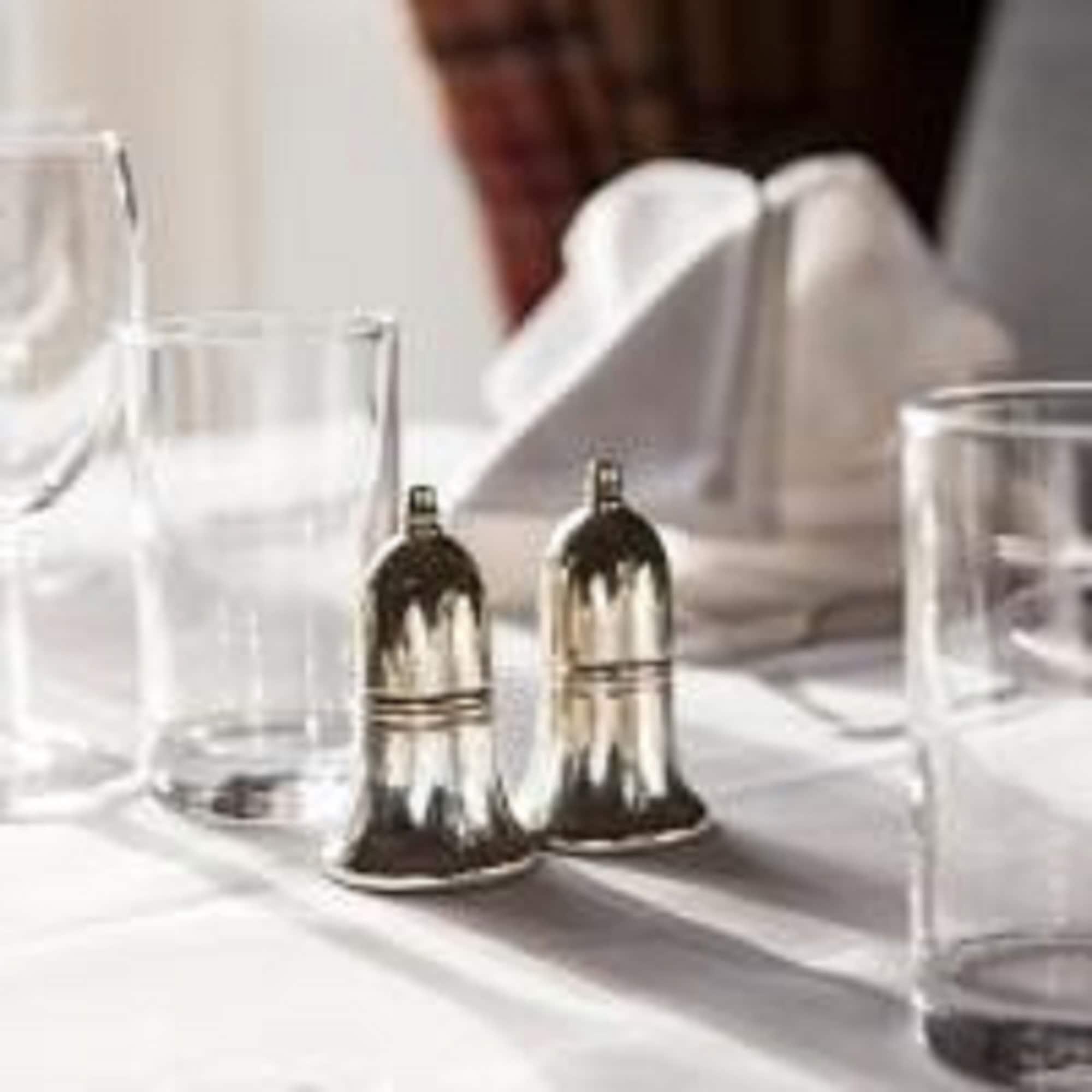 Burnett Arms Hotel バンチョリー エクステリア 写真