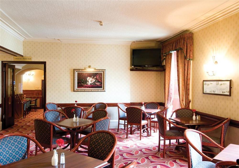 Burnett Arms Hotel バンチョリー レストラン 写真
